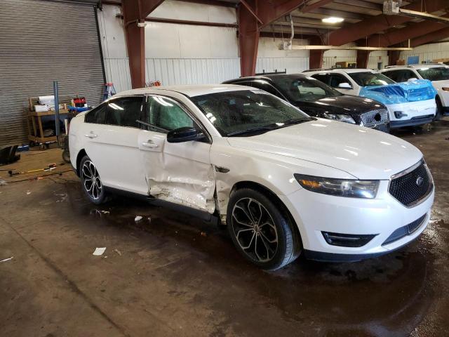 Photo 4 from auction – 2015 FORD TAURUS SHO with VIN 1FAHP2KTXFG110514