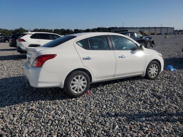 Foto 3 de la subasta – 2017 NISSAN VERSA S con VIN 3N1CN7AP3HL812493