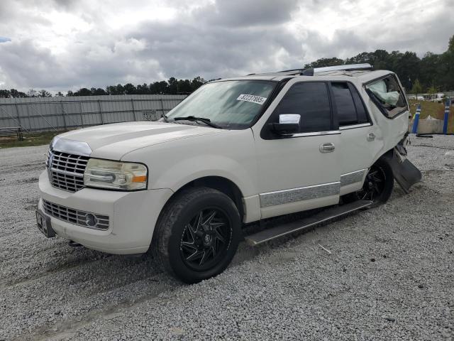 LINCOLN NAVIGATOR 2008 with VIN 5LMFU275X8LJ01237 - Photo from auction