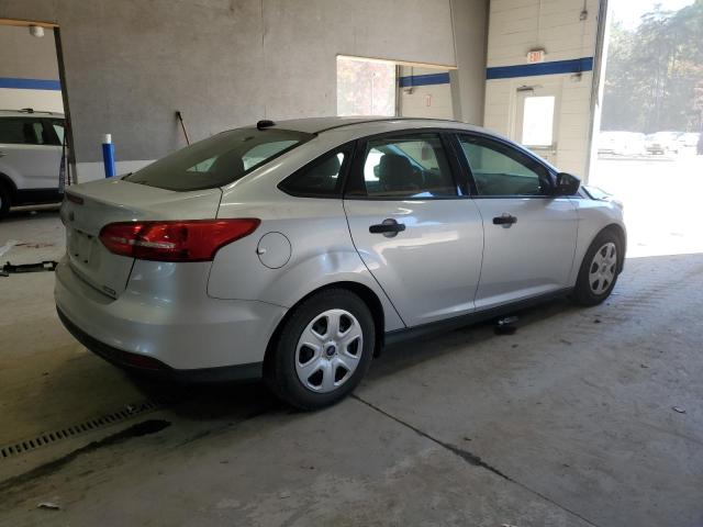 Photo 3 from auction – 2015 FORD FOCUS S with VIN 1FADP3E29FL372944