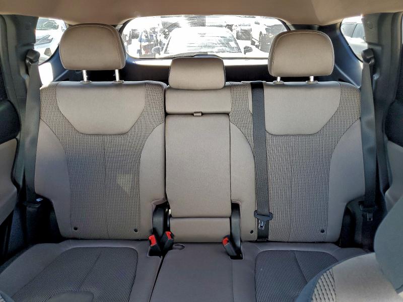 Photo 10 from auction – 2019 HYUNDAI SANTA FE S with VIN 5NMS33AD9KH080338