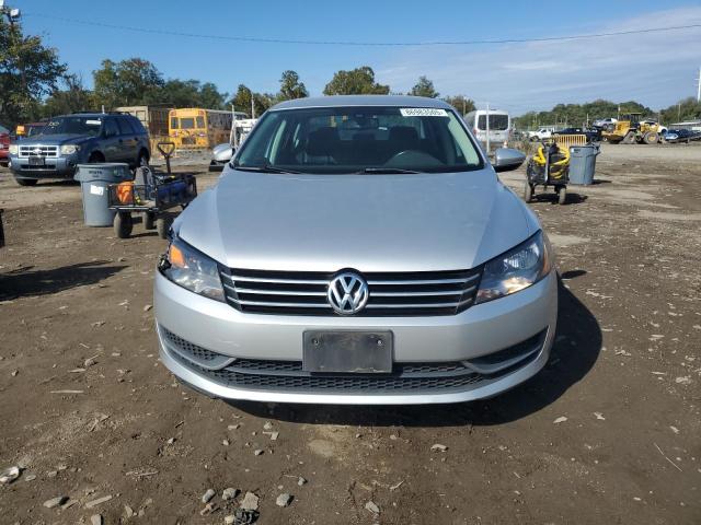 Photo 5 from auction – 2012 VOLKSWAGEN PASSAT SE with VIN 1VWBP7A34CC042886