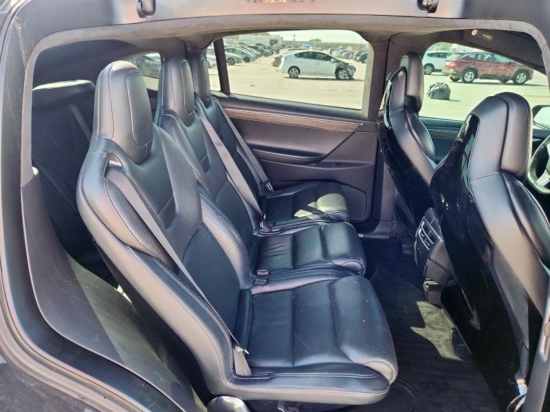 Photo 11 from auction – 2016 TESLA MODEL X with VIN 5YJXCAE42GF001010