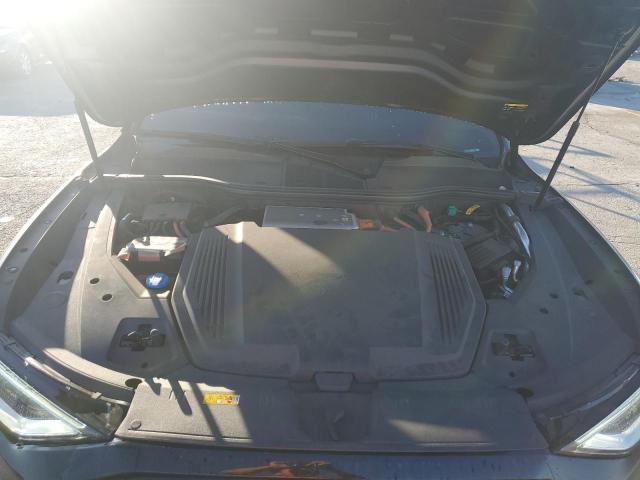 Фото 12 с аукциона – 2024 AUDI Q8 E-TRON с VIN WA1CAAGE3RB013872