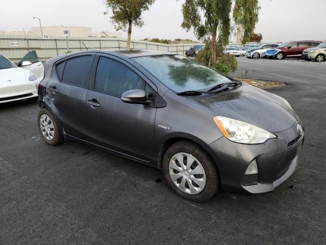 Photo 4 from auction – 2014 TOYOTA PRIUS C with VIN JTDKDTB33E1571182