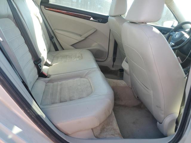 Photo 10 from auction – 2012 VOLKSWAGEN PASSAT SEL with VIN 1VWCM7A35CC062416