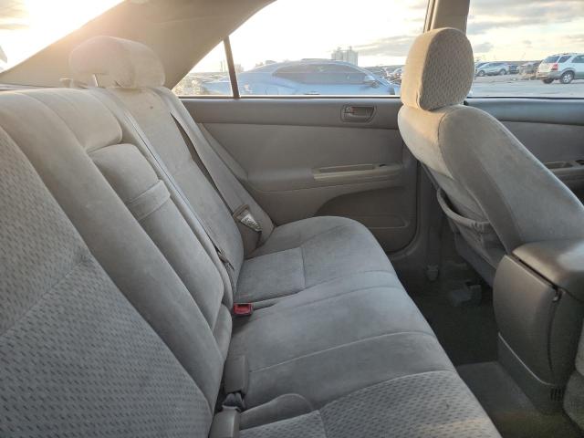 Photo 10 from auction – 2004 TOYOTA CAMRY LE with VIN 4T1BF32K54U579830
