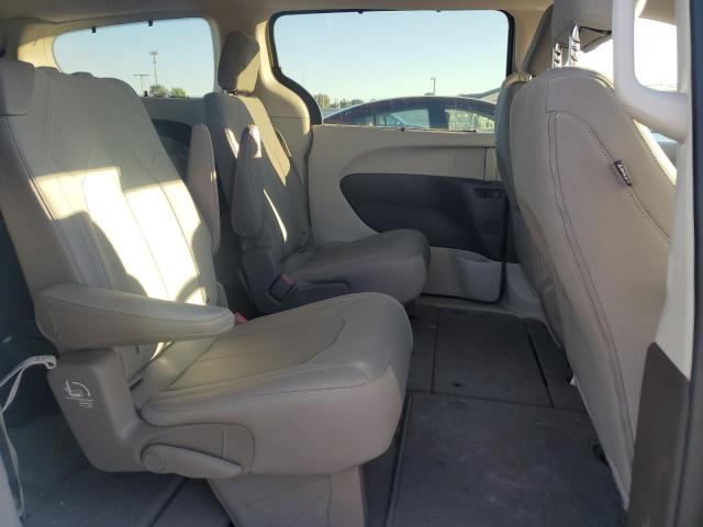 Photo 11 from auction – 2017 CHRYSLER PACIFICA T with VIN 2C4RC1BGXHR779990