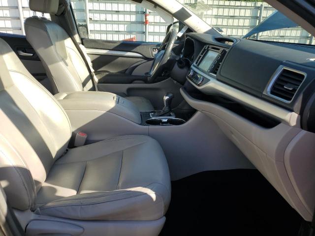 Photo 7 from auction – 2016 TOYOTA HIGHLANDER XLE with VIN 5TDKKRFH9GS149583