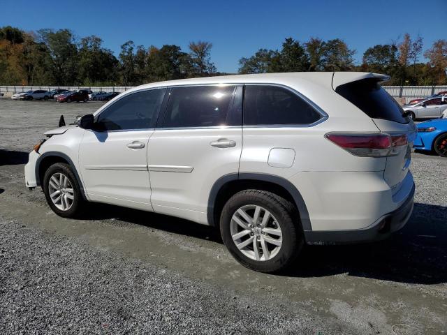 Photo 2 from auction – 2015 TOYOTA HIGHLANDER with VIN 5TDZKRFHXFS061901