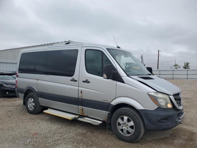 Photo 4 from auction – 2014 MERC SPRINTER 2500 PASS V with VIN WDZPE7DCXE5844571