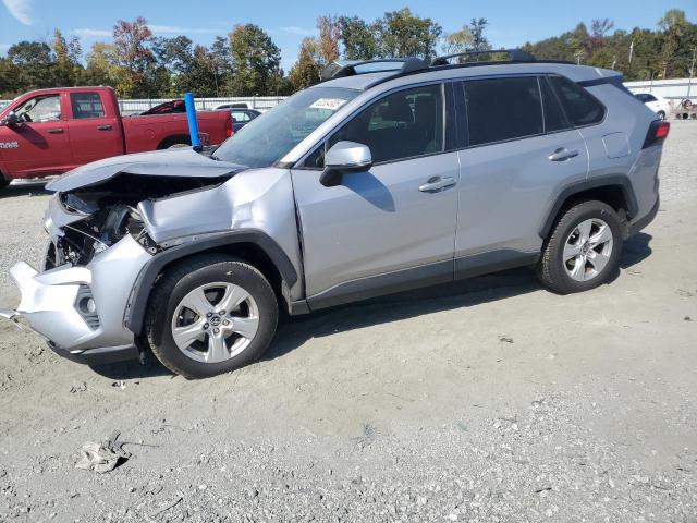 TOYOTA RAV4 XLE 2020 with VIN JTMP1RFVXLD052526 - Photo from auction