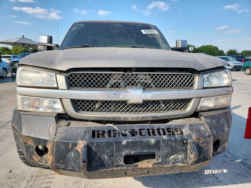 Photo 5 from auction – 2003 CHEVROLET SILVRDO LS with VIN 1GCHC23153F250331