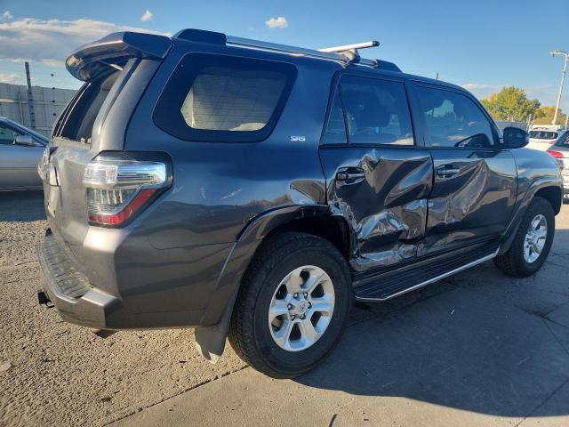 Photo 3 from auction – 2020 TOYOTA 4RUNNER SR with VIN JTEBU5JR8L5835239