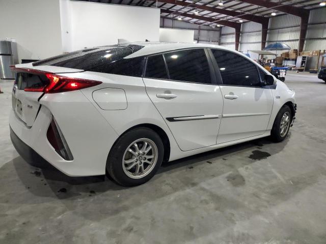 Photo 3 from auction – 2022 TOYOTA PRIUS PRIM with VIN JTDKAMFP5N3205708