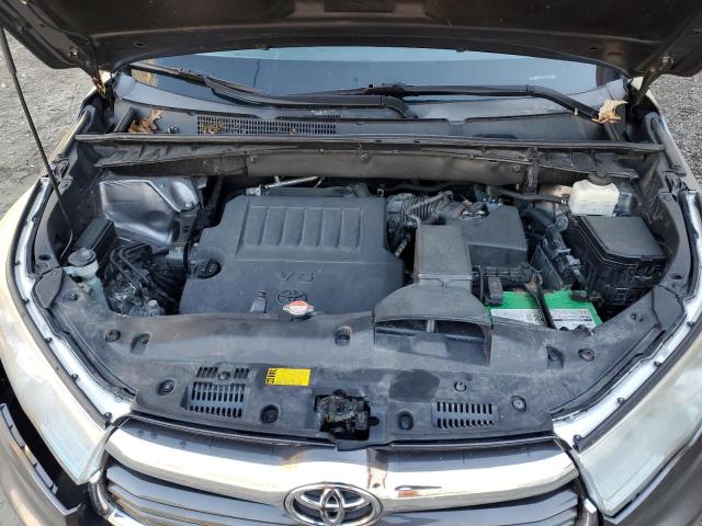 Photo 12 from auction – 2016 TOYOTA HIGHLANDER with VIN 5TDBKRFH2GS349849