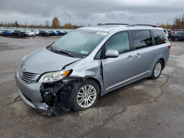 Photo 1 from auction – 2016 TOYOTA SIENNA XLE with VIN 5TDYK3DC2GS750140