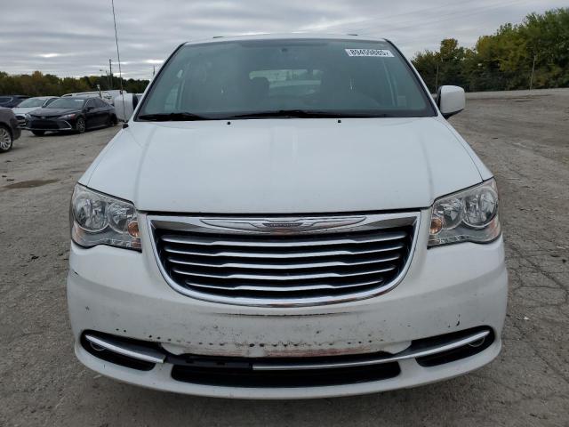Photo 5 from auction – 2016 CHRYSLER TOWN & COU with VIN 2C4RC1BG1GR295950