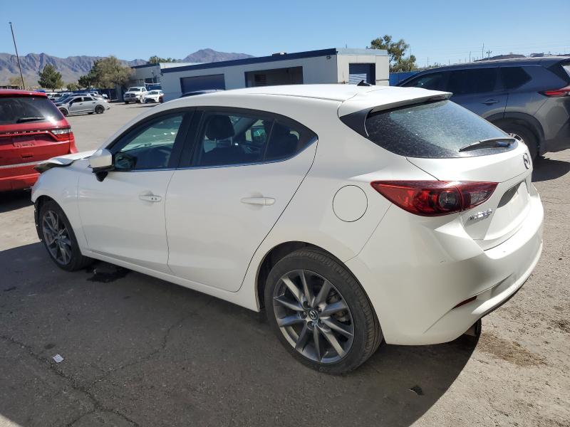 Photo 2 from auction – 2018 MAZDA 3 TOURING with VIN 3MZBN1L38JM209682