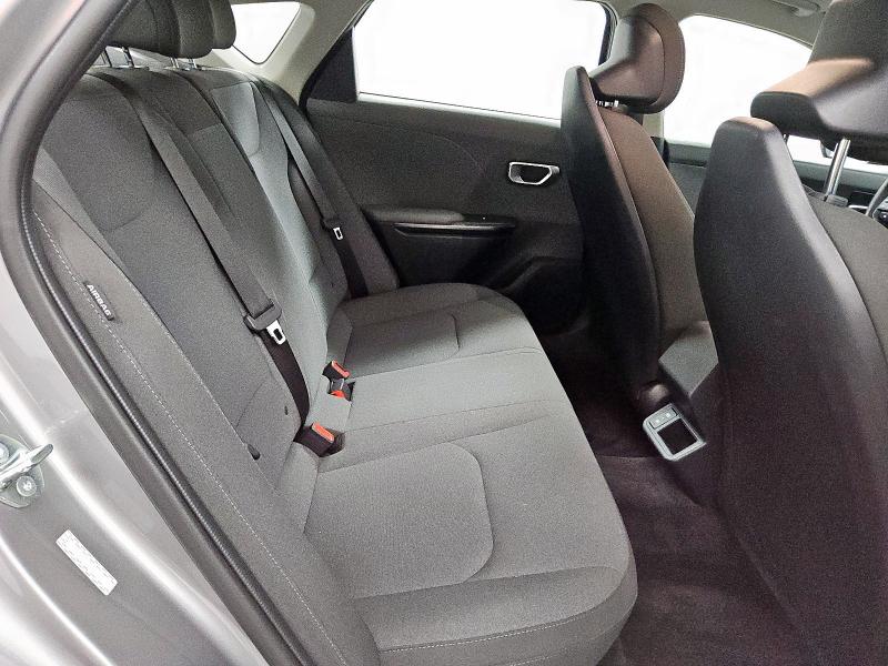 Photo 10 from auction – 2025 KIA K4 LX with VIN 3KPFT4DE5SE090156