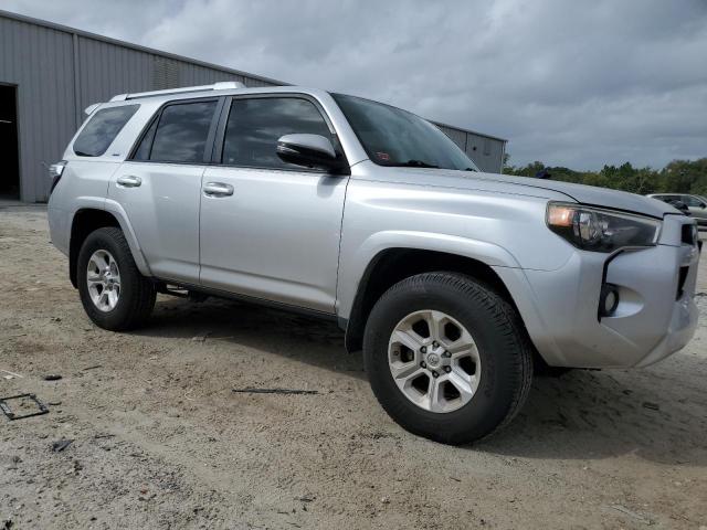 Photo 4 from auction – 2017 TOYOTA 4RUNNER SR with VIN JTEBU5JR3H5439162