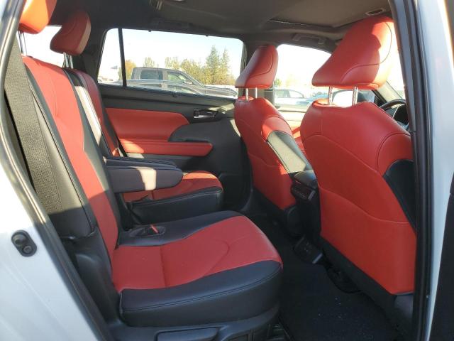 Photo 11 from auction – 2023 TOYOTA HIGHLANDER with VIN 5TDKDRBH1PS010838