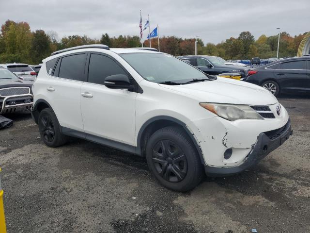Photo 4 from auction – 2014 TOYOTA RAV4 LE with VIN JTMBFREV4ED058936