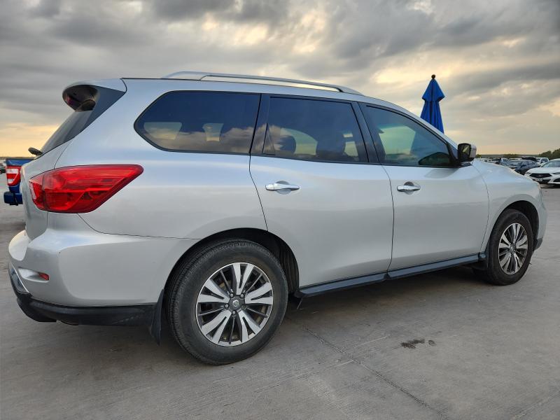 Photo 3 from auction – 2017 NISSAN PATHFINDER with VIN 5N1DR2MN3HC679583
