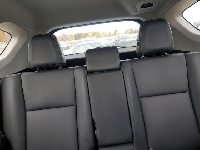 Photo 10 from auction – 2015 TOYOTA RAV4 LIMIT with VIN 2T3DFREV7FW329243
