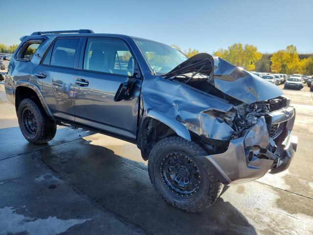 Photo 4 from auction – 2020 TOYOTA 4RUNNER with VIN JTEBU5JR4L5794950