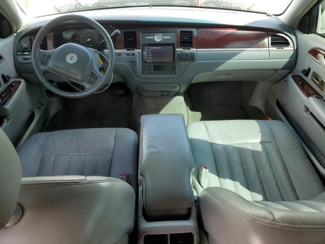 Photo 8 from auction – 2004 LINCOLN TOWN CAR E with VIN 1LNHM81W14Y633747