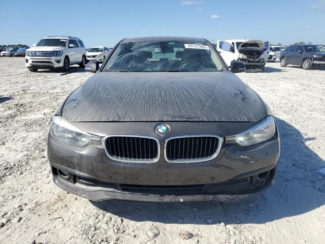 Photo 5 from auction – 2016 BMW 320 I with VIN WBA8E1G54GNT38278