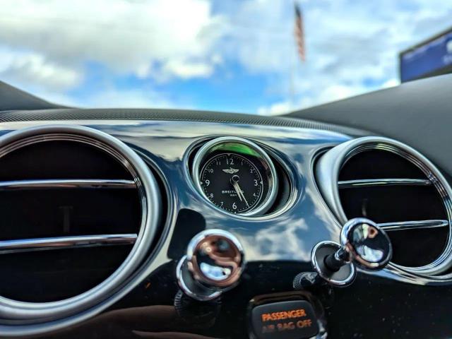 Photo 11 from auction – 2016 BENTLEY CONTINENTA with VIN SCBFU7ZA9GC050989