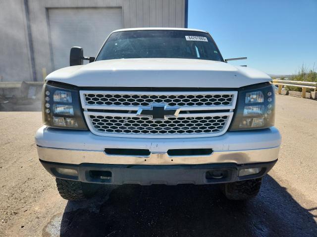 Photo 5 from auction – 2005 CHEVROLET SILVERADO with VIN 2GCEK13T551114258