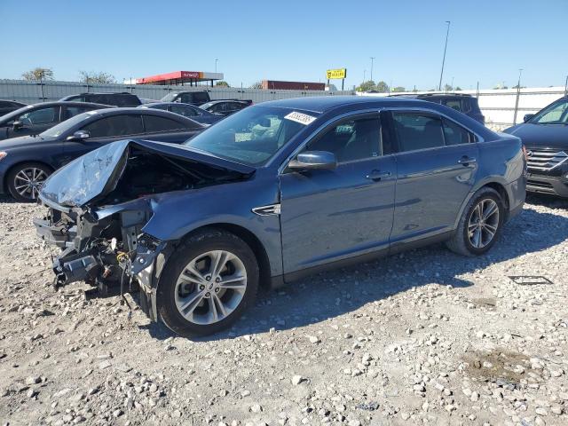 FORD TAURUS SEL 2018 with VIN 1FAHP2E8XJG117057 - Photo from auction