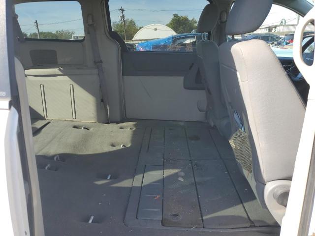 Photo 11 from auction – 2010 CHRYSLER TOWN & COU with VIN 2A4RR4DE1AR241240