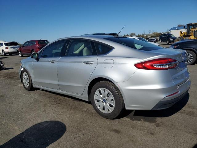 Photo 2 from auction – 2019 FORD FUSION S with VIN 3FA6P0G71KR246072