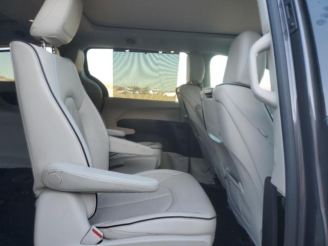 Photo 11 from auction – 2017 CHRYSLER PACIFICA E with VIN 2C4RC1N79HR692142