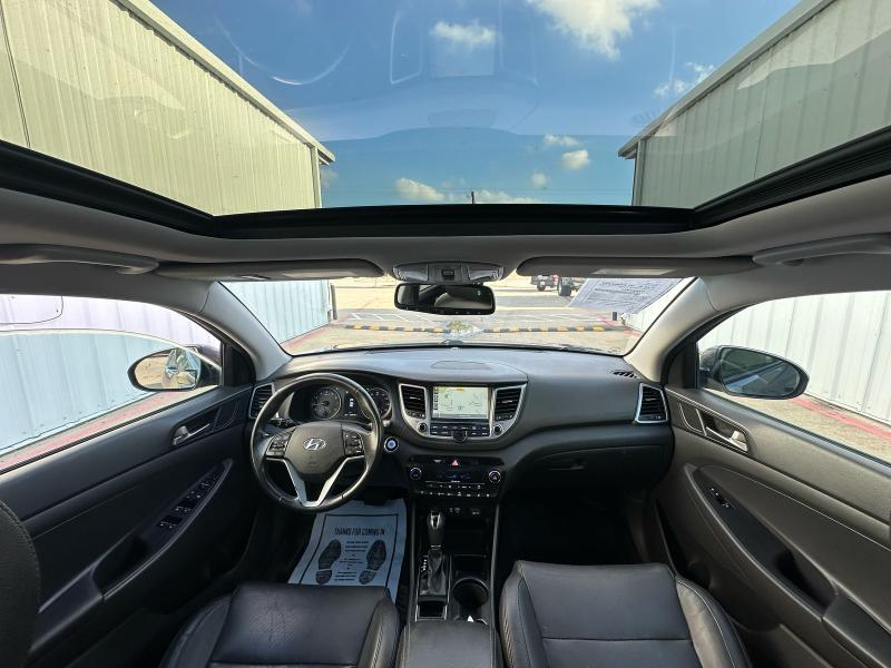 Photo 9 from auction – 2016 HYUNDAI TUCSON LIM with VIN KM8J3CA29GU093788