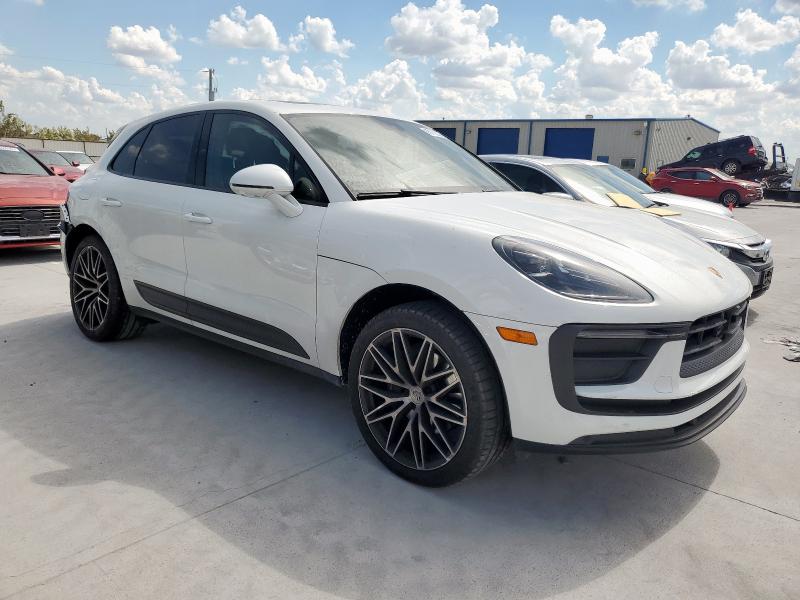 Photo 4 from auction – 2023 PORSCHE MACAN BASE with VIN WP1AA2A56PLB08380