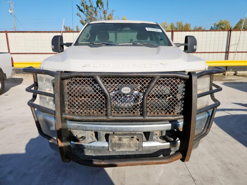 Photo 5 from auction – 2017 FORD F350 SUPER with VIN 1FTRF3BTXHEE86734
