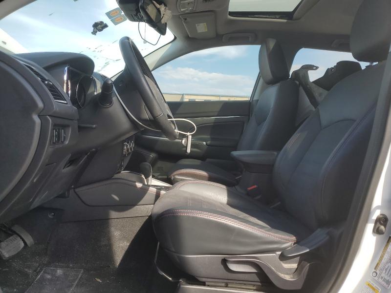 Photo 7 from auction – 2023 MITSUBISHI OUTLANDER with VIN JA4ARUAU5PU005310