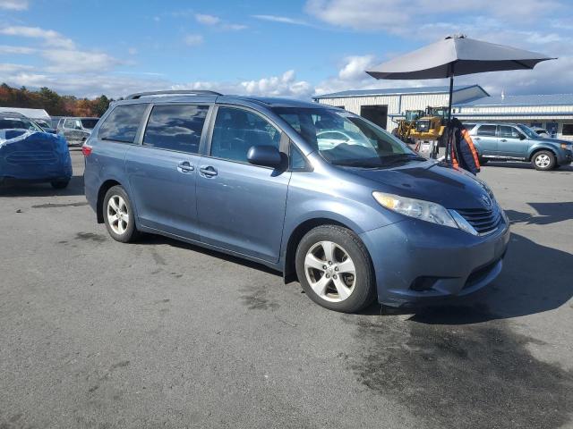 Photo 4 from auction – 2015 TOYOTA SIENNA LE with VIN 5TDKK3DC9FS559173