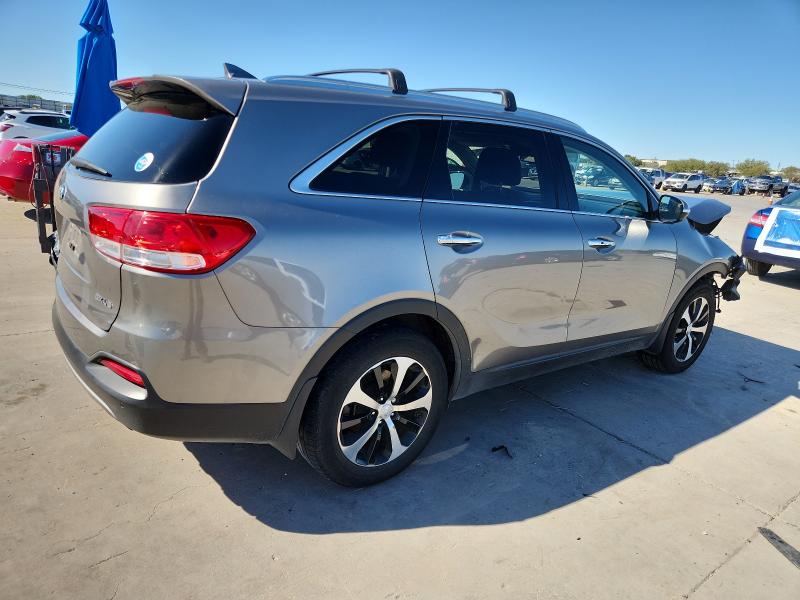 Photo 3 from auction – 2017 KIA SORENTO EX with VIN 5XYPH4A56HG306697