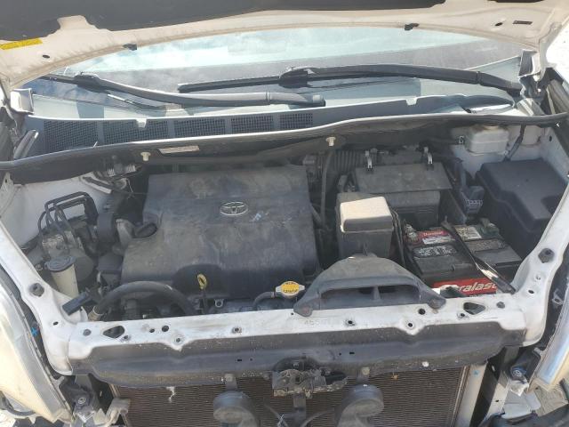 Photo 12 from auction – 2014 TOYOTA SIENNA LE with VIN 5TDKK3DC4ES460369