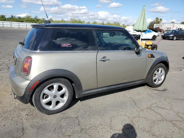 Photo 3 from auction – 2007 MINI COOPER with VIN WMWMF335X7TT55451