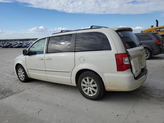 Photo 2 from auction – 2013 CHRYSLER TOWN & COU with VIN 2C4RC1BG4DR696419