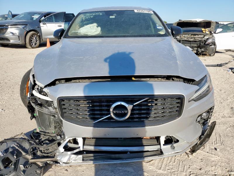 Photo 5 from auction – 2022 VOLVO S60 B5 MOM with VIN 7JRL12FZ2NG174342