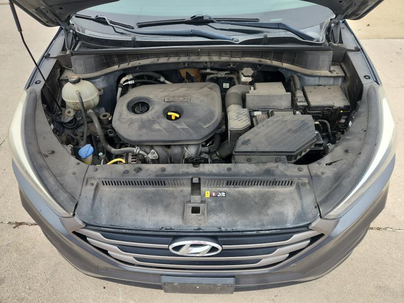 Photo 11 from auction – 2016 HYUNDAI TUCSON SE with VIN KM8J23A43GU136235