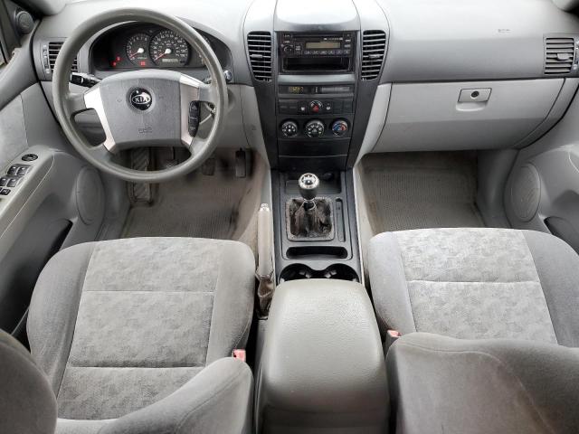 Photo 8 from auction – 2005 KIA SORENTO EX with VIN KNDJD733355334217